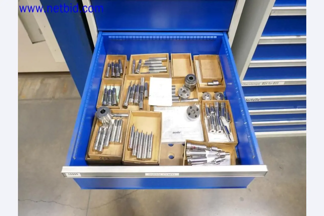 Machines from the toolmaking sector (CNC machining, grinding technology)-21