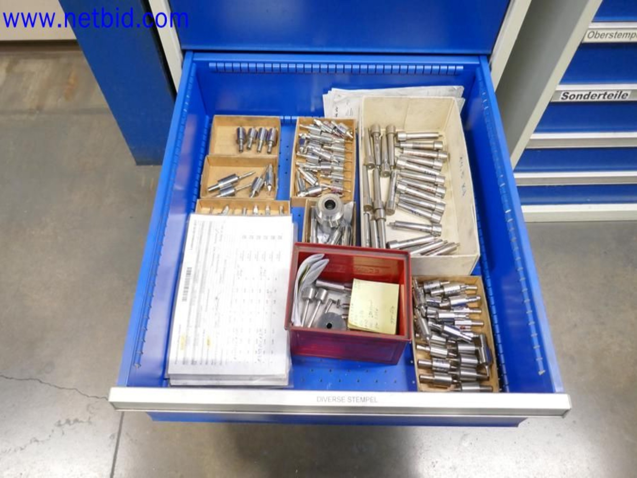 Machines from the toolmaking sector (CNC machining, grinding technology)-24