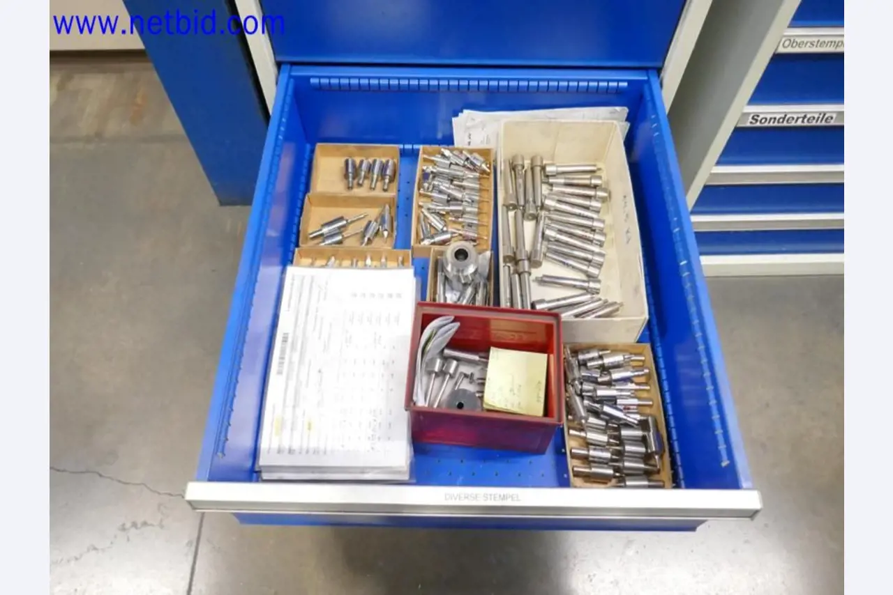 Machines from the toolmaking sector (CNC machining, grinding technology)-24