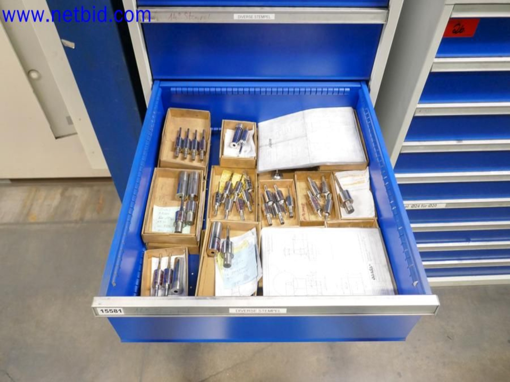 Machines from the toolmaking sector (CNC machining, grinding technology)-25