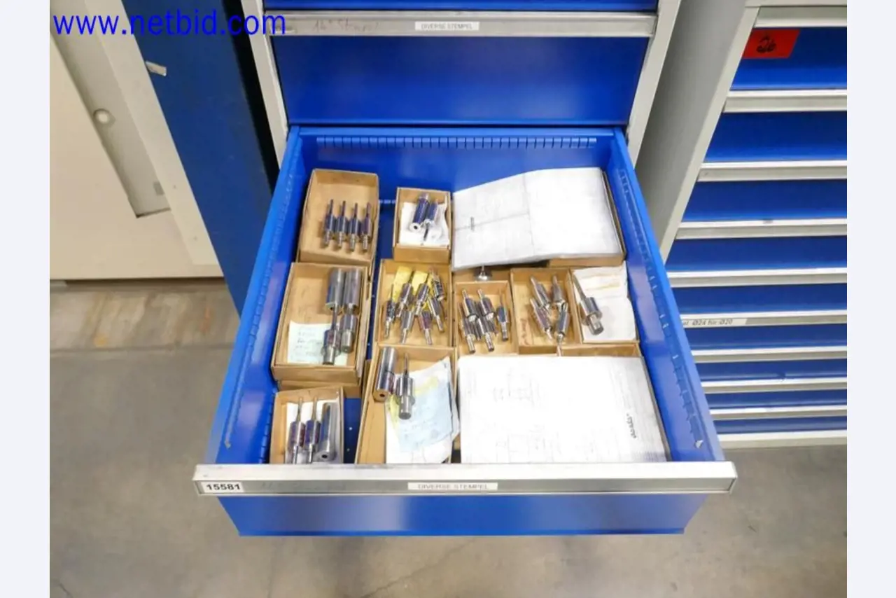 Machines from the toolmaking sector (CNC machining, grinding technology)-25