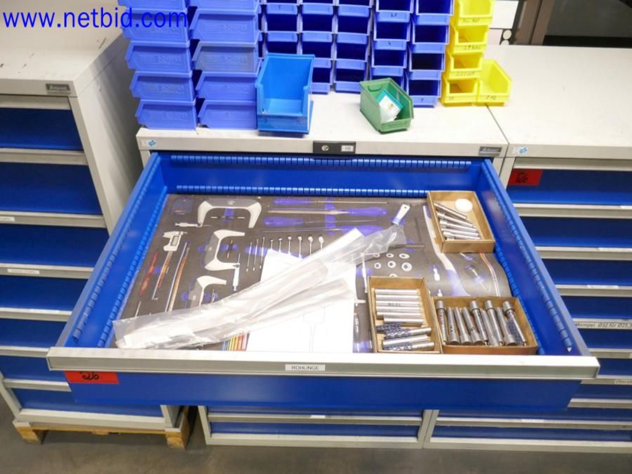 Machines from the toolmaking sector (CNC machining, grinding technology)-6