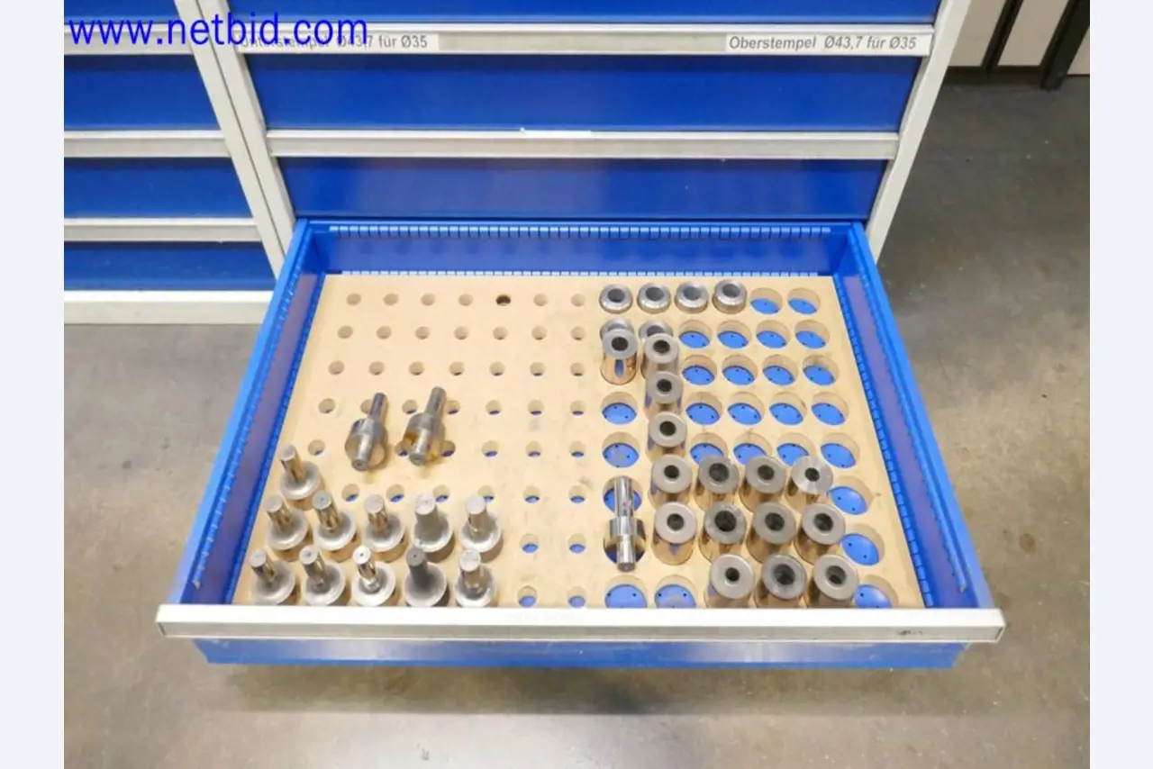 Machines from the toolmaking sector (CNC machining, grinding technology)-7