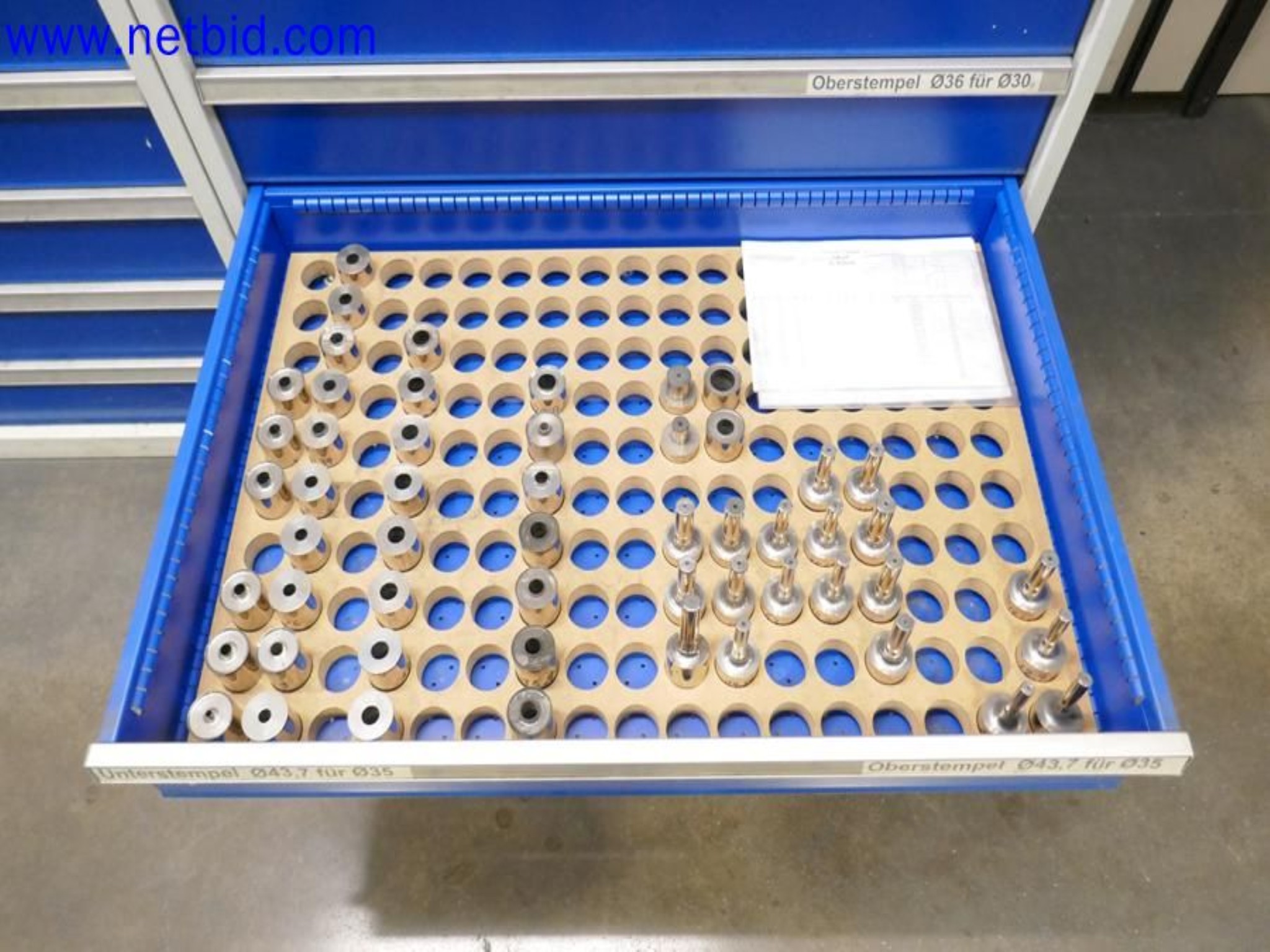 Machines from the toolmaking sector (CNC machining, grinding technology)-9