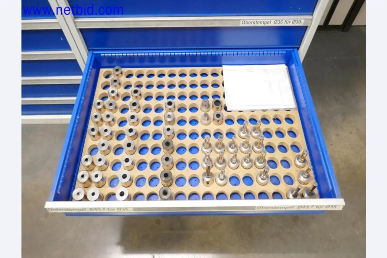 Machines from the toolmaking sector (CNC machining, grinding technology)-9