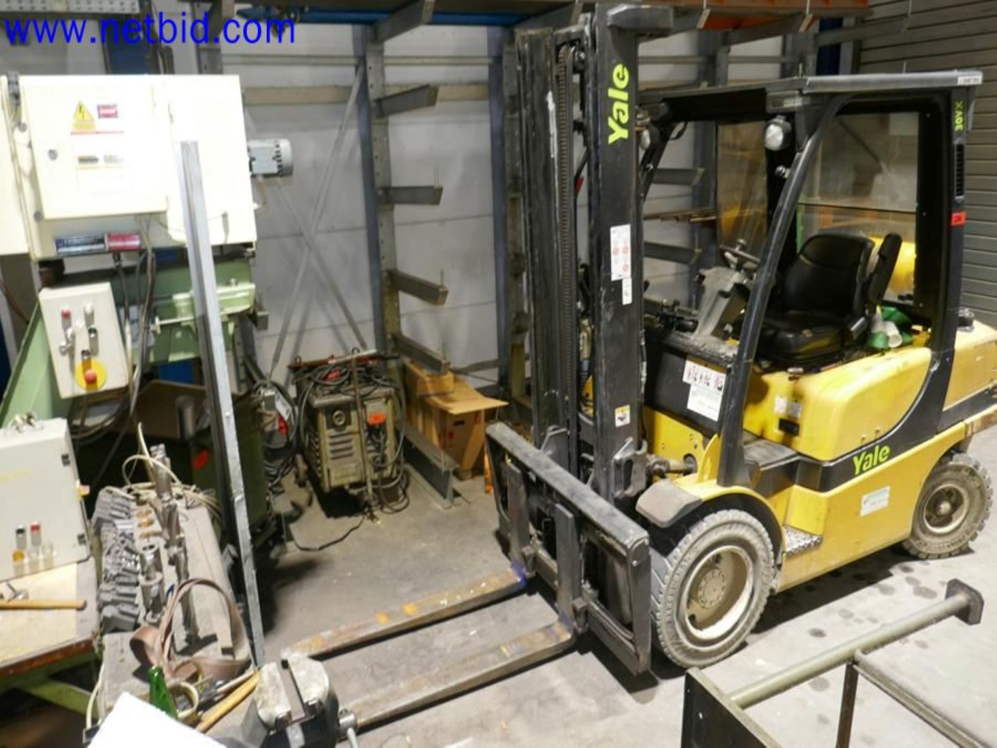 Machines from the toolmaking sector (CNC machining, grinding technology)-3