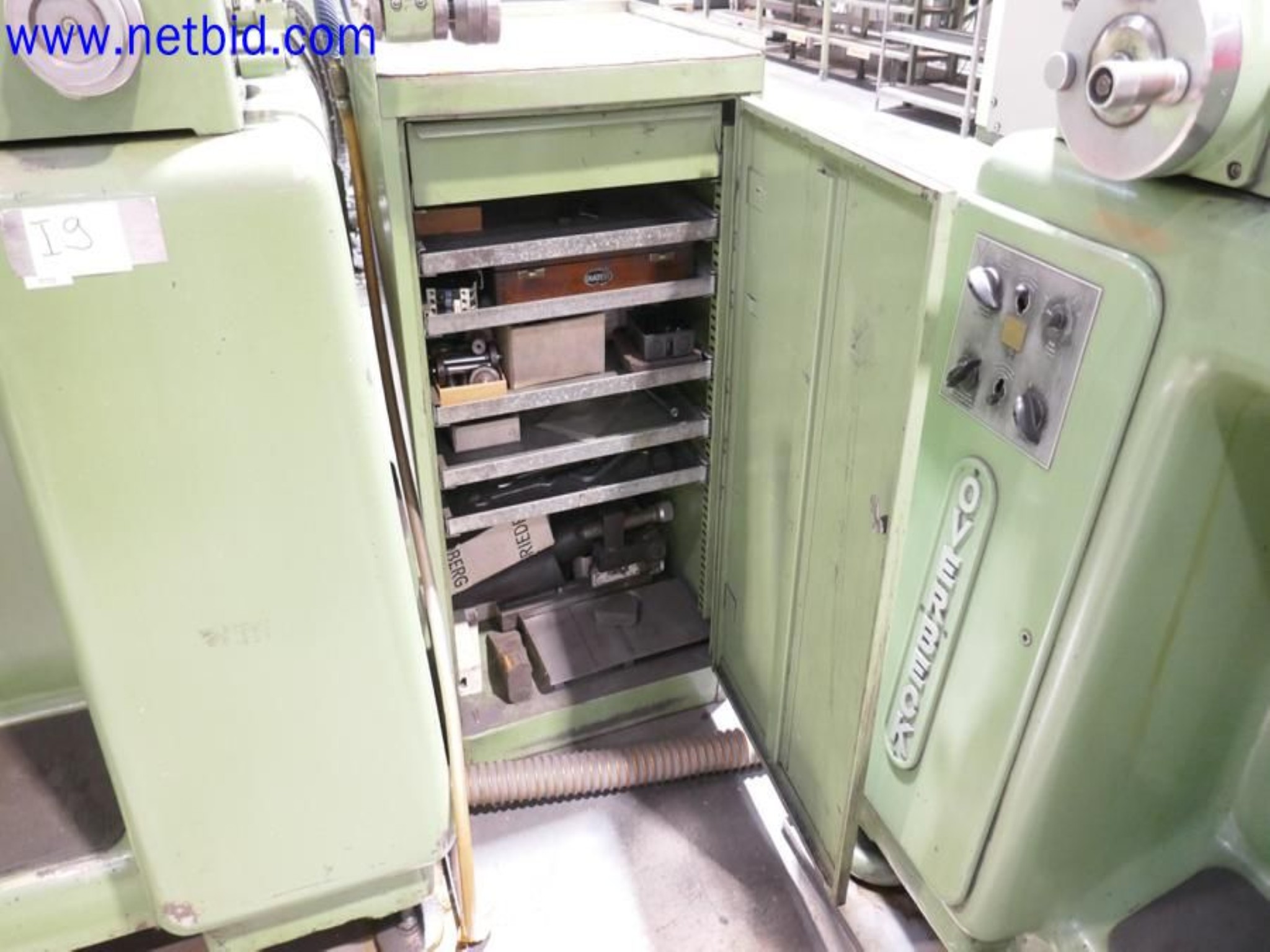 Machines from the toolmaking sector (CNC machining, grinding technology)-7