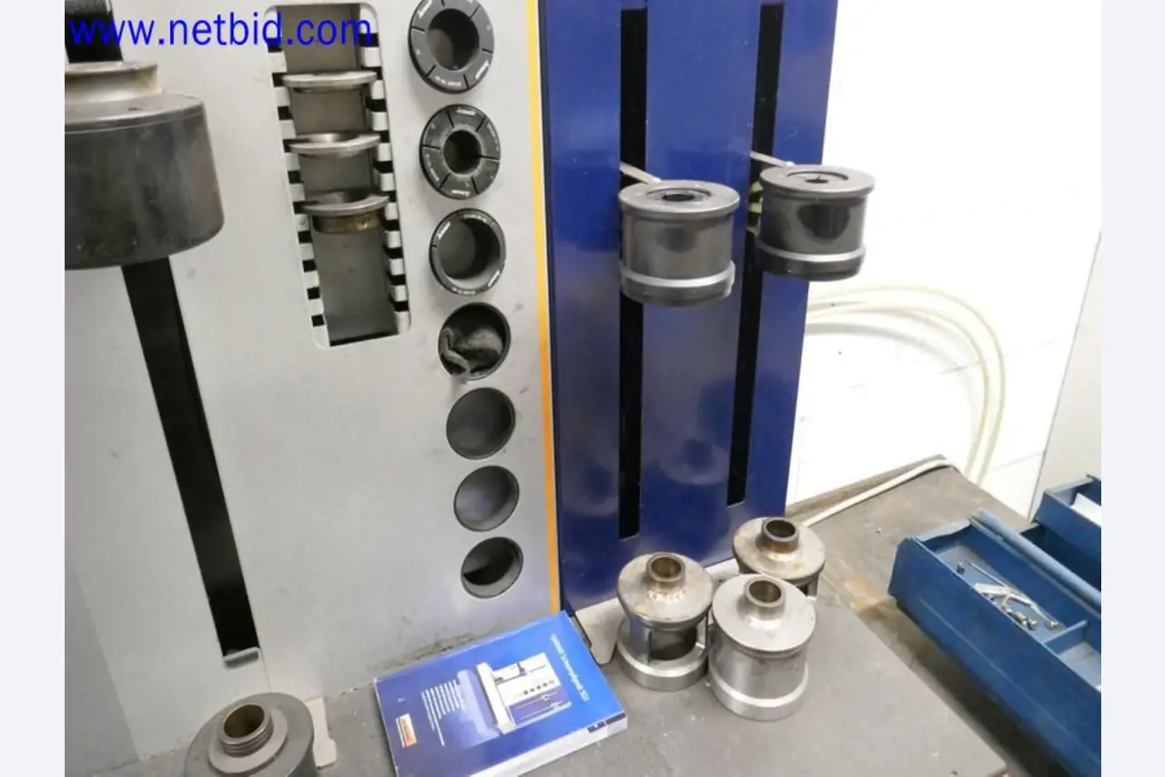 Machines from the toolmaking sector (CNC machining, grinding technology)-1