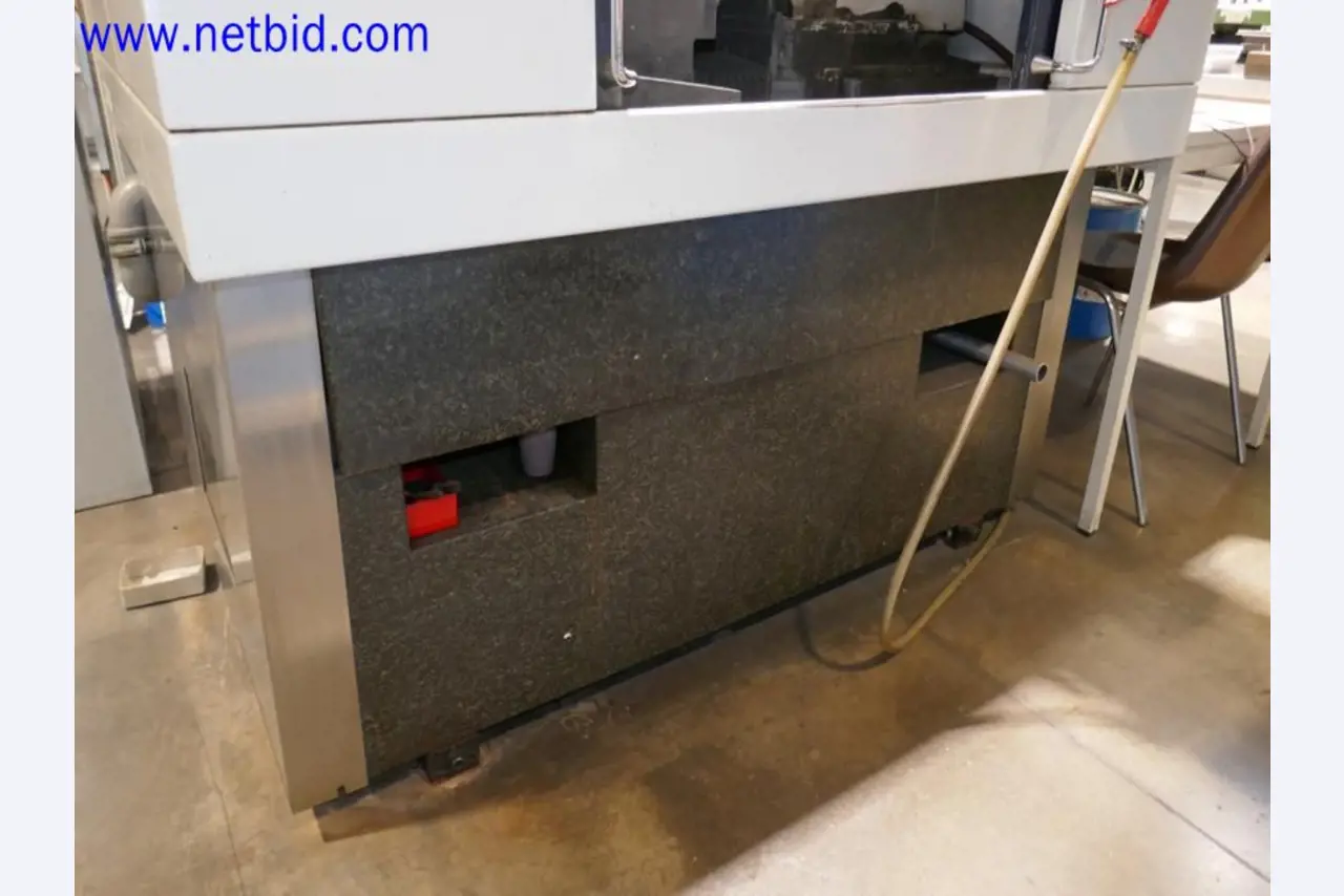 Machines from the toolmaking sector (CNC machining, grinding technology)-11