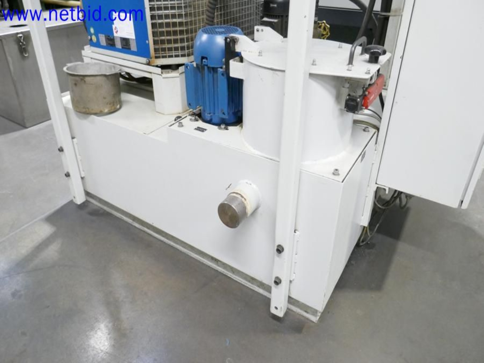 Machines from the toolmaking sector (CNC machining, grinding technology)-16