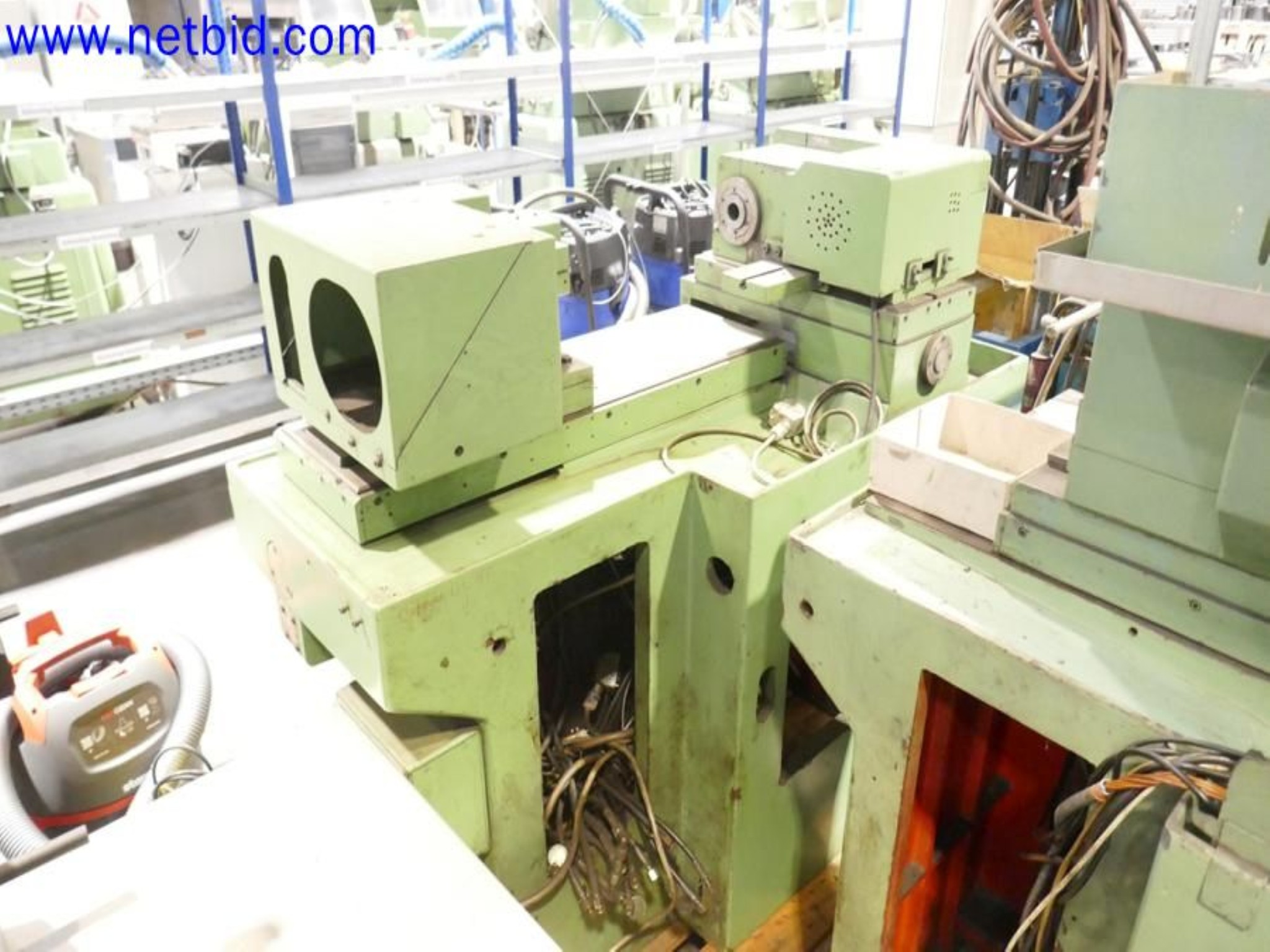 Machines from the toolmaking sector (CNC machining, grinding technology)-4