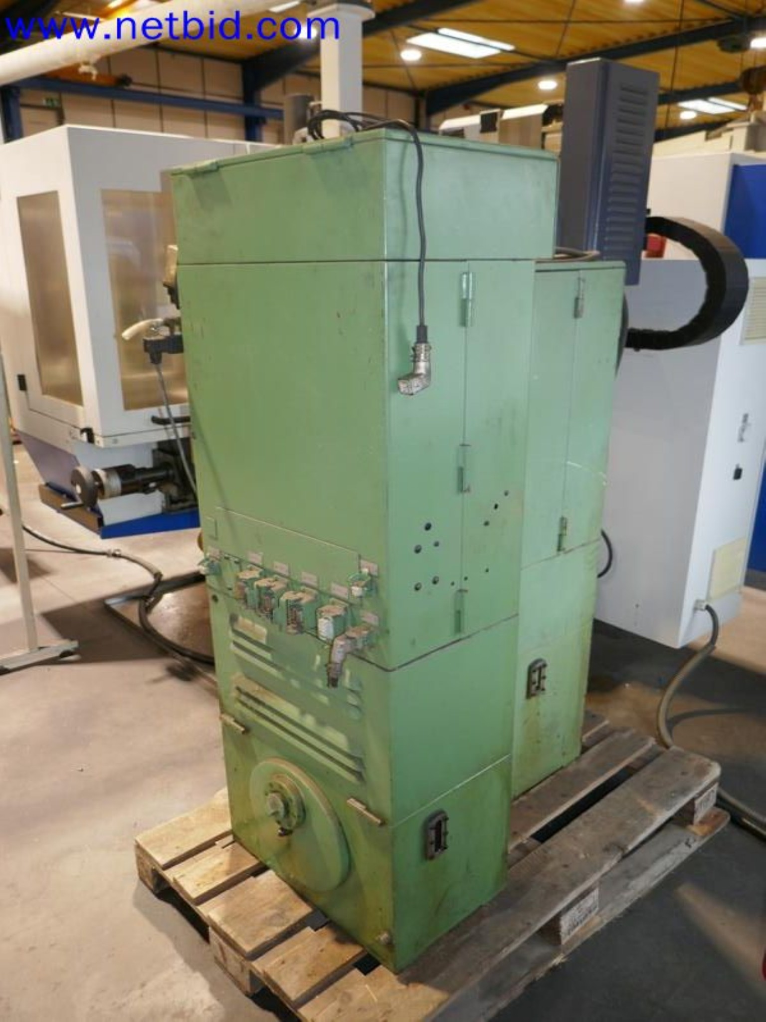 Machines from the toolmaking sector (CNC machining, grinding technology)-6