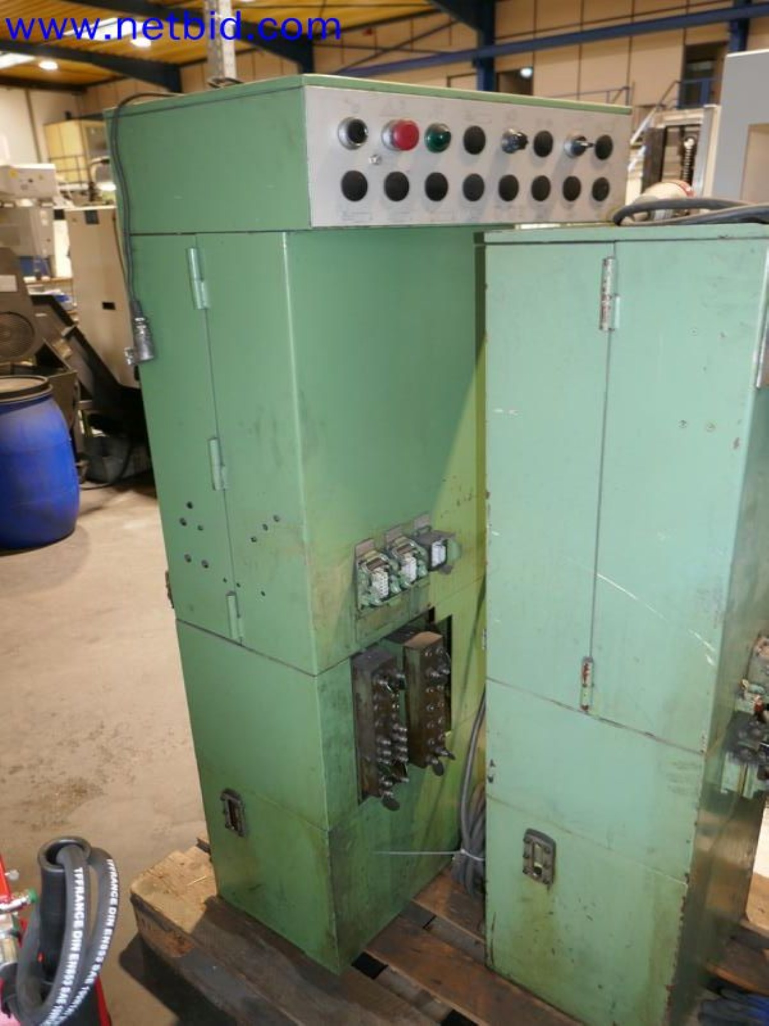 Machines from the toolmaking sector (CNC machining, grinding technology)-7