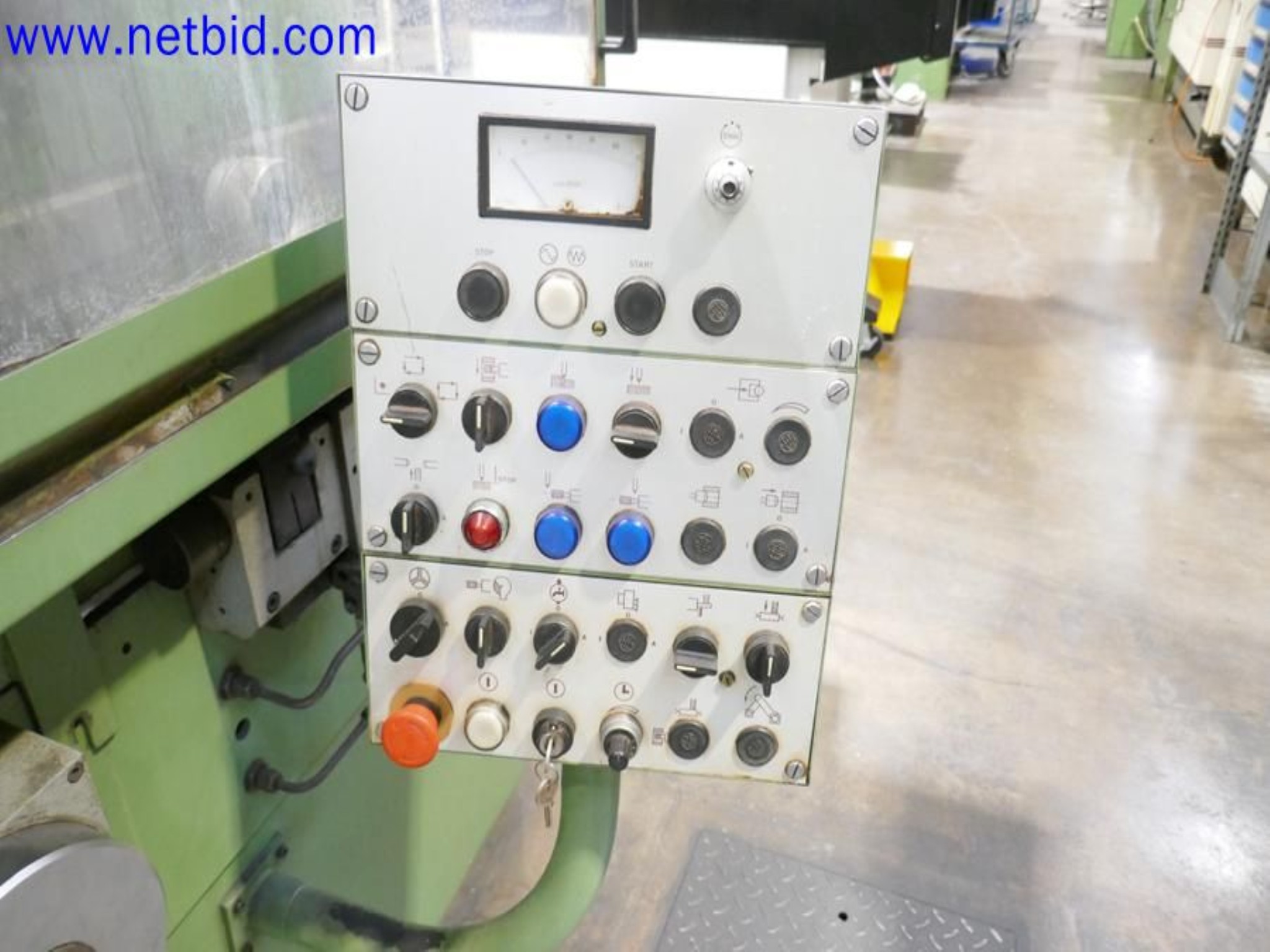 Machines from the toolmaking sector (CNC machining, grinding technology)-9