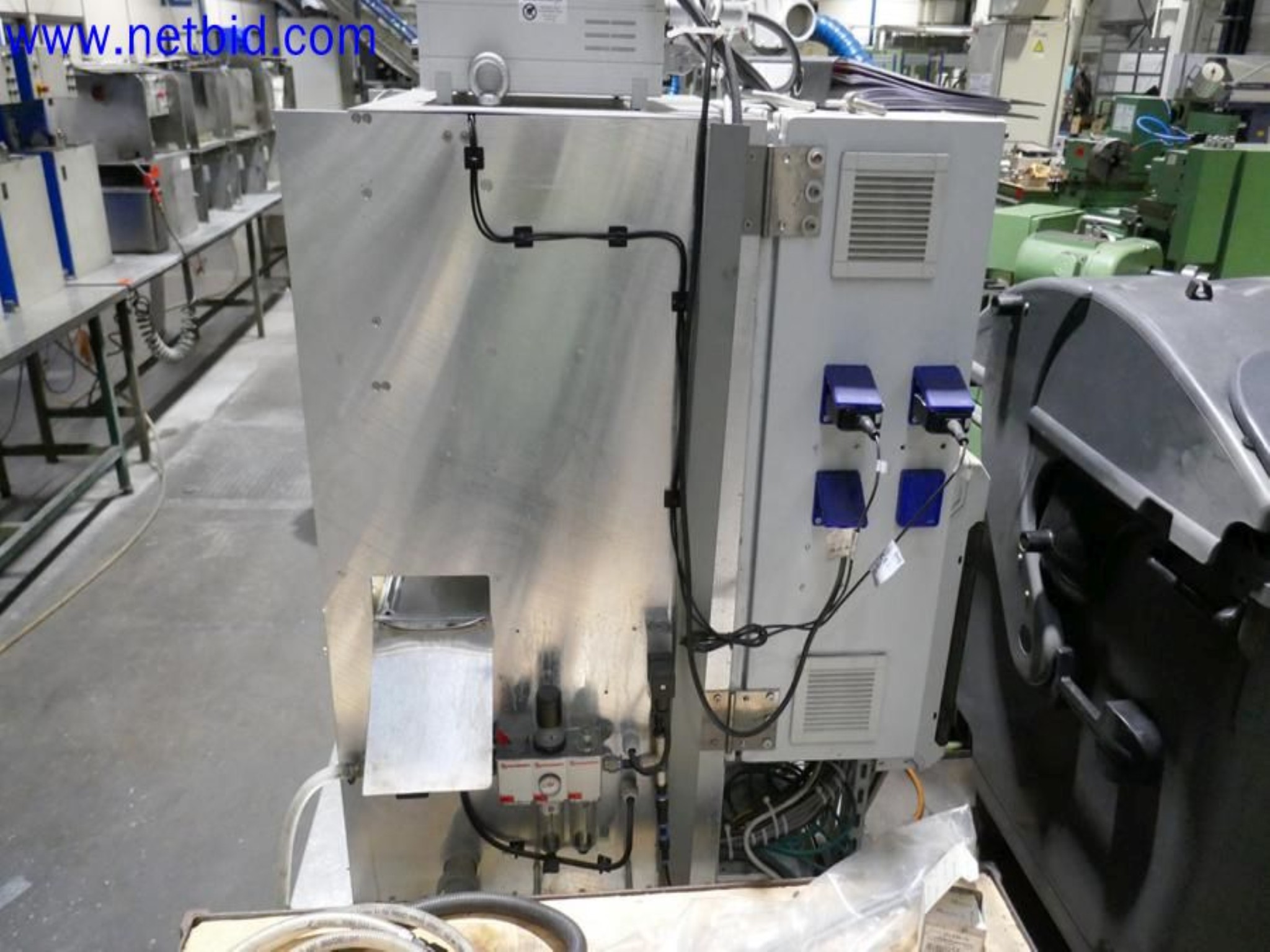 Machines from the toolmaking sector (CNC machining, grinding technology)-3