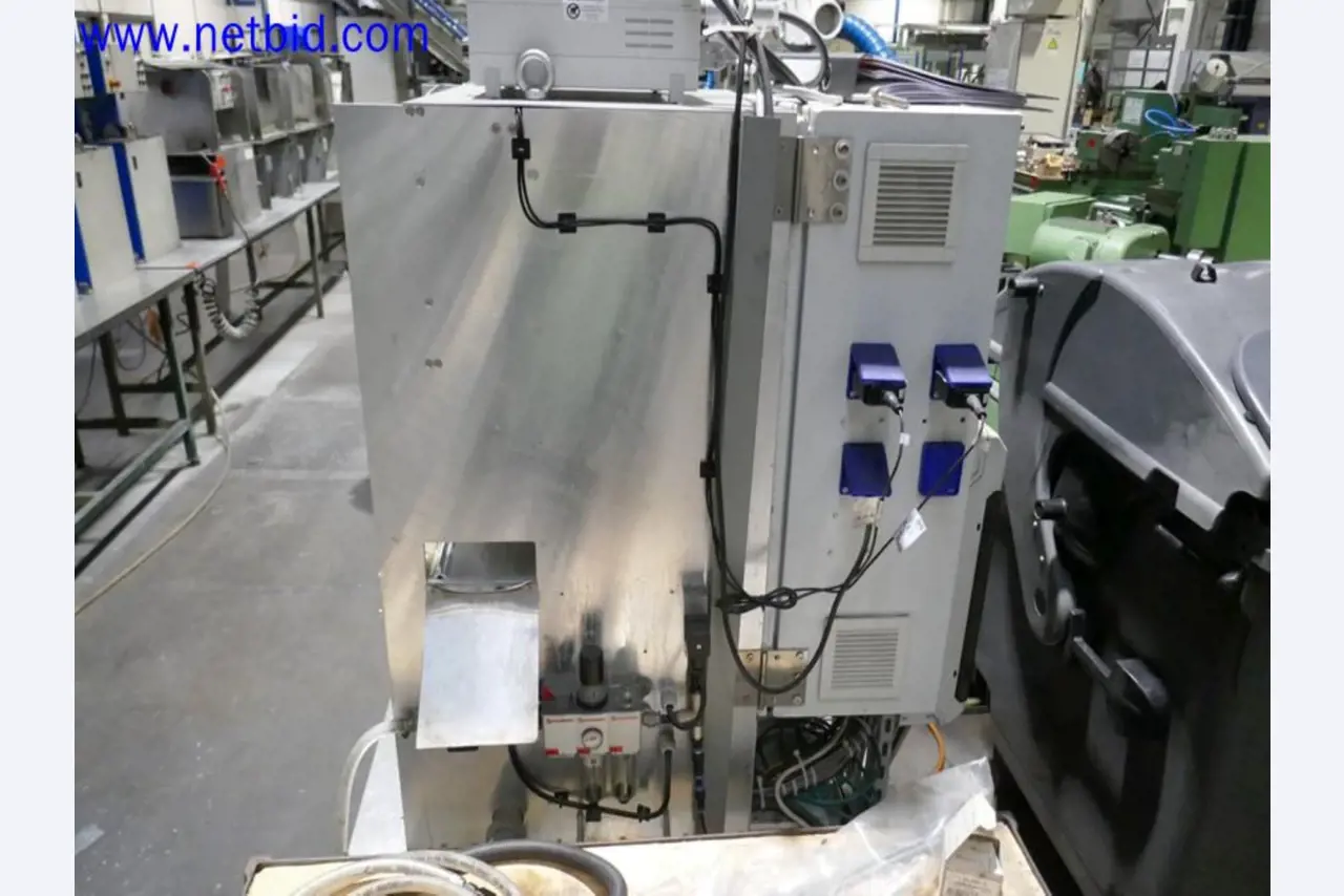 Machines from the toolmaking sector (CNC machining, grinding technology)-3
