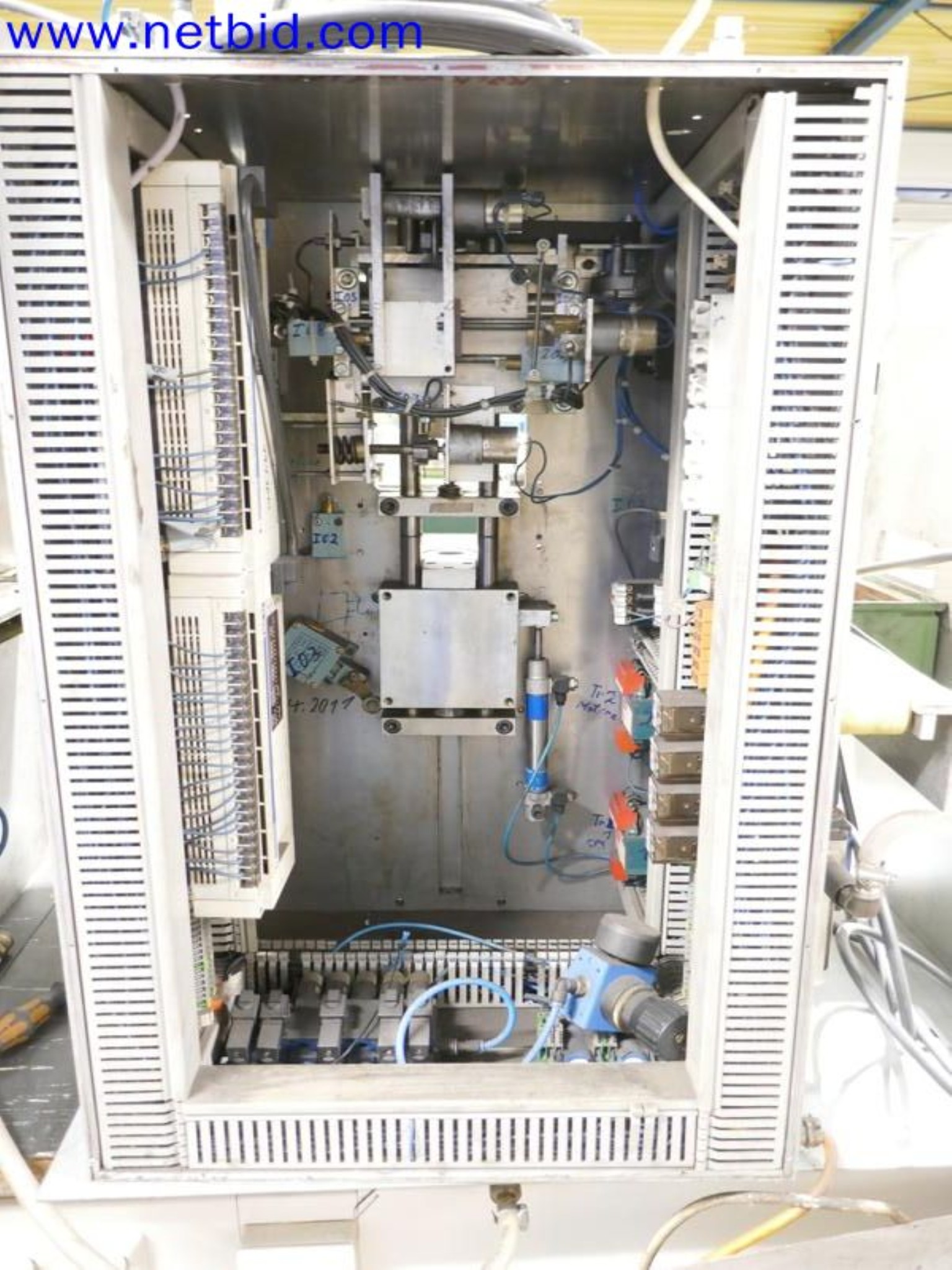 Machines from the toolmaking sector (CNC machining, grinding technology)-11