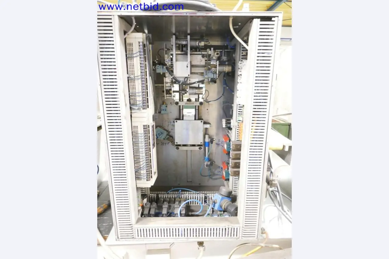 Machines from the toolmaking sector (CNC machining, grinding technology)-11