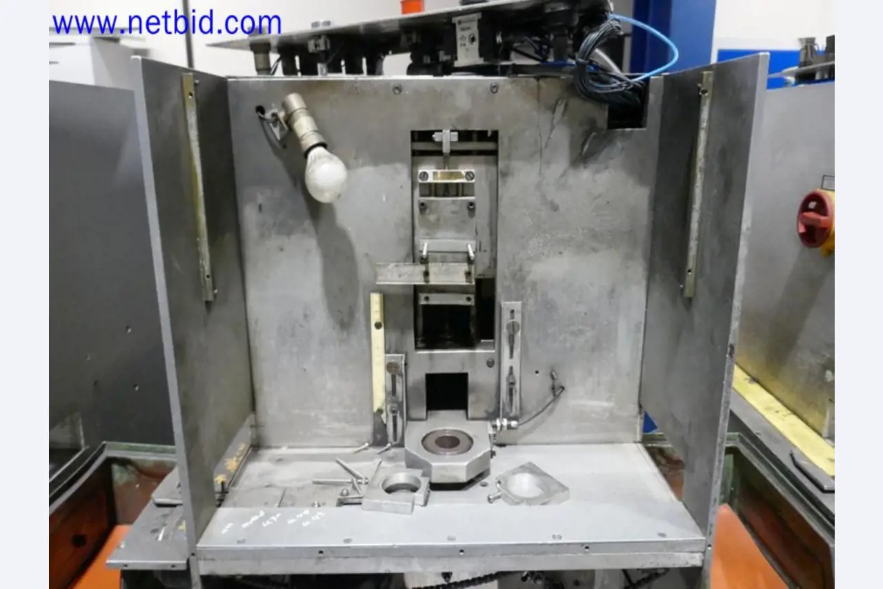 Machines from the toolmaking sector (CNC machining, grinding technology)-4