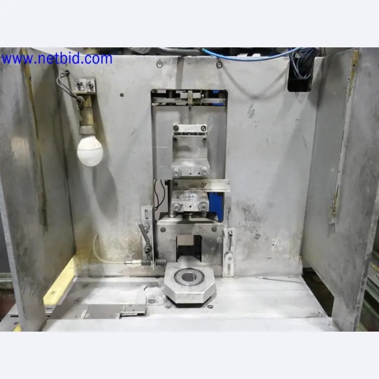 Machines from the toolmaking sector (CNC machining, grinding technology)-8