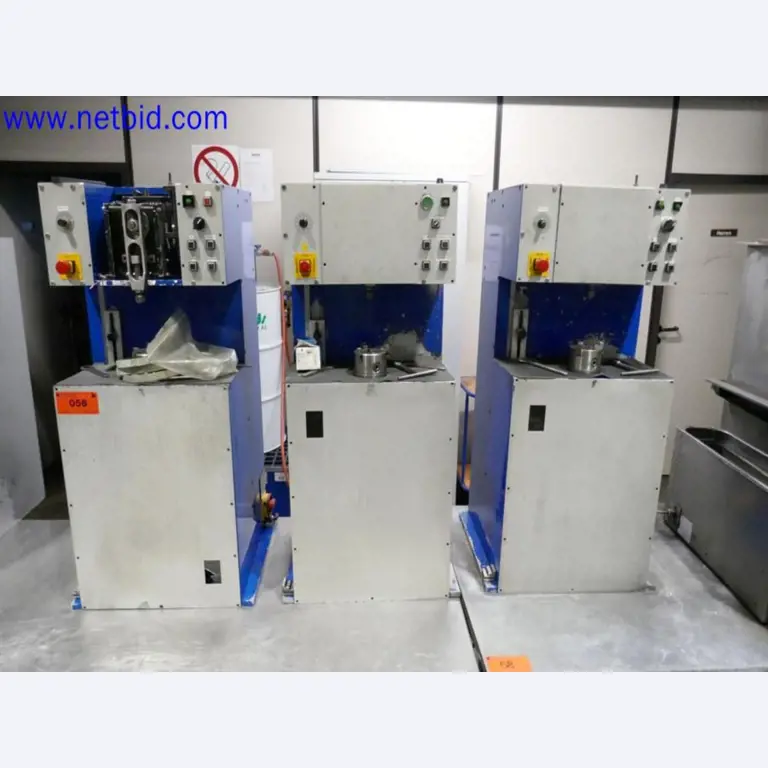 Machines from the toolmaking sector (CNC machining, grinding technology)-1