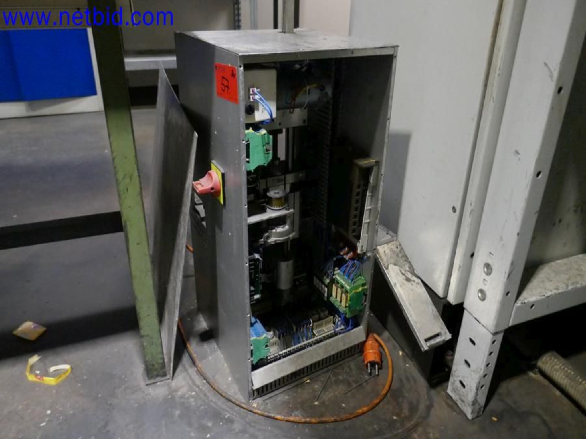 Machines from the toolmaking sector (CNC machining, grinding technology)-6