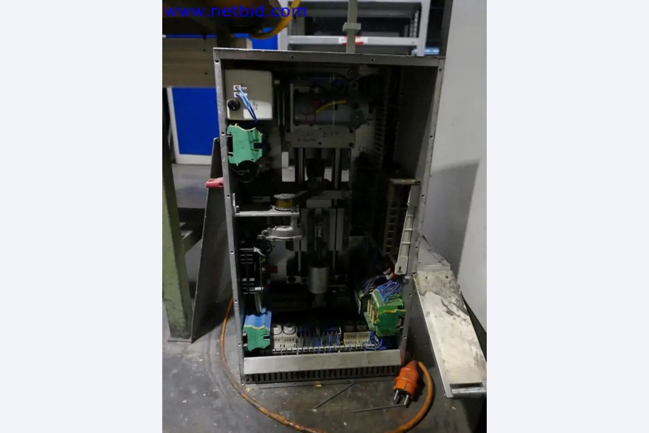 Machines from the toolmaking sector (CNC machining, grinding technology)-7