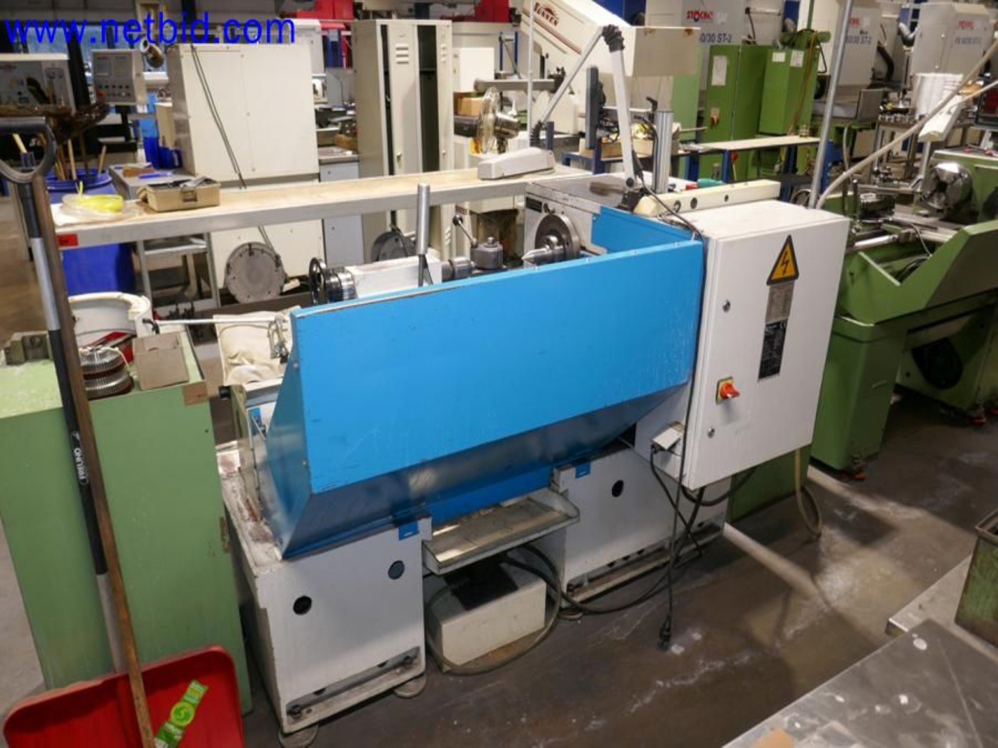 Machines from the toolmaking sector (CNC machining, grinding technology)-7