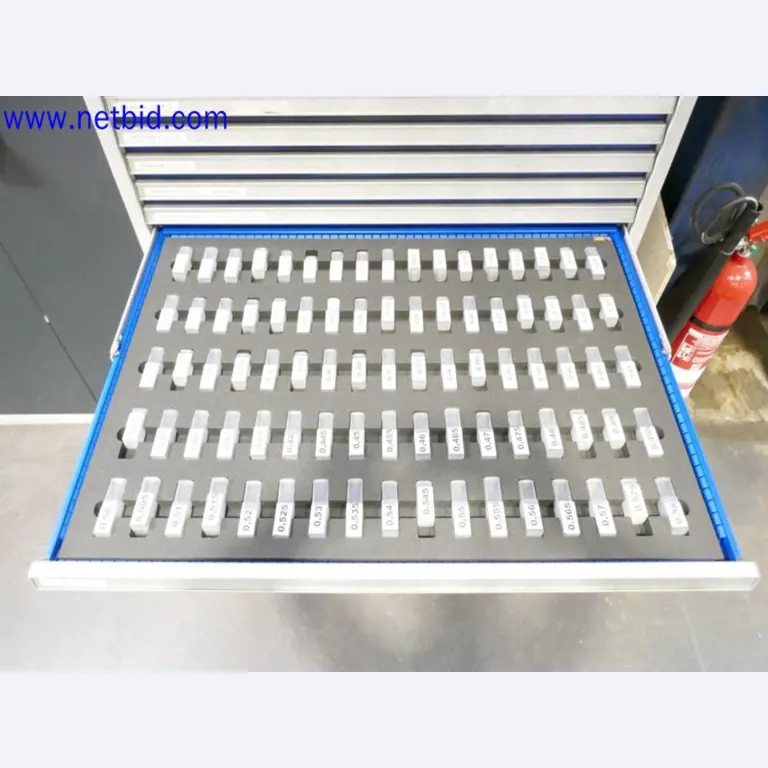 Machines from the toolmaking sector (CNC machining, grinding technology)-11