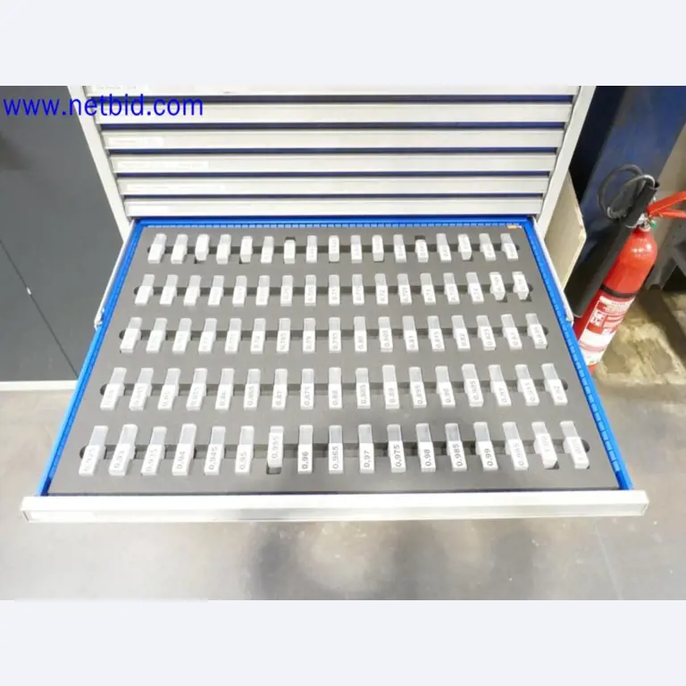 Machines from the toolmaking sector (CNC machining, grinding technology)-12