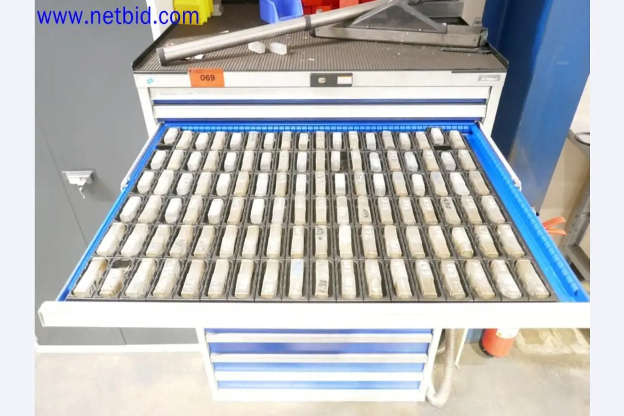 Machines from the toolmaking sector (CNC machining, grinding technology)-3