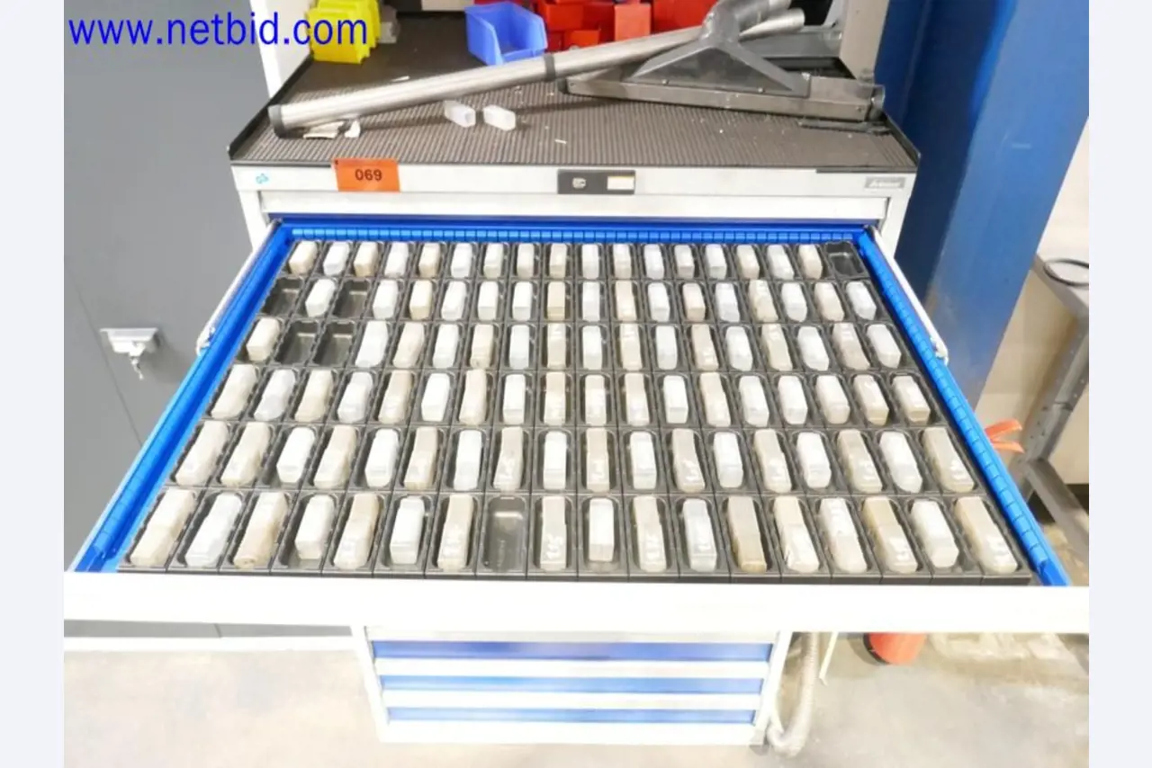 Machines from the toolmaking sector (CNC machining, grinding technology)-4