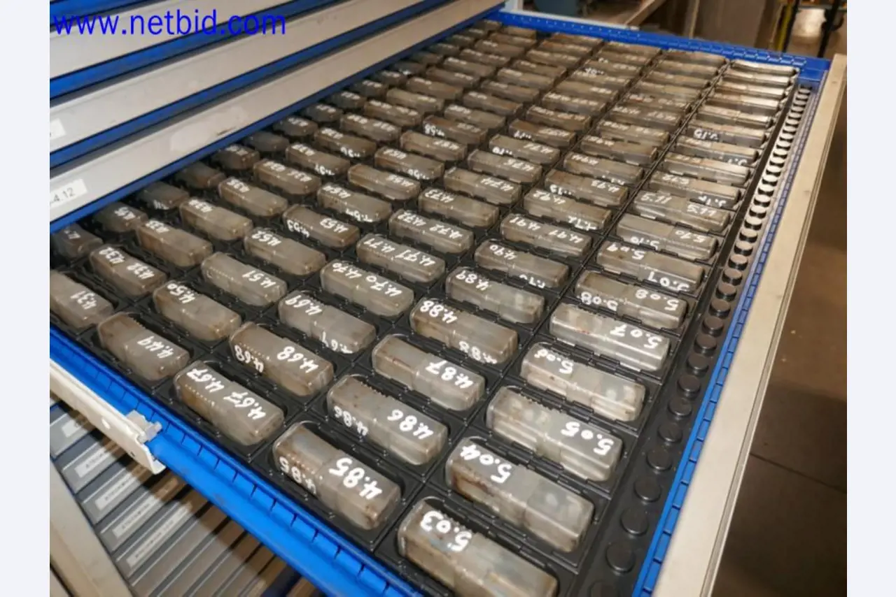 Machines from the toolmaking sector (CNC machining, grinding technology)-8