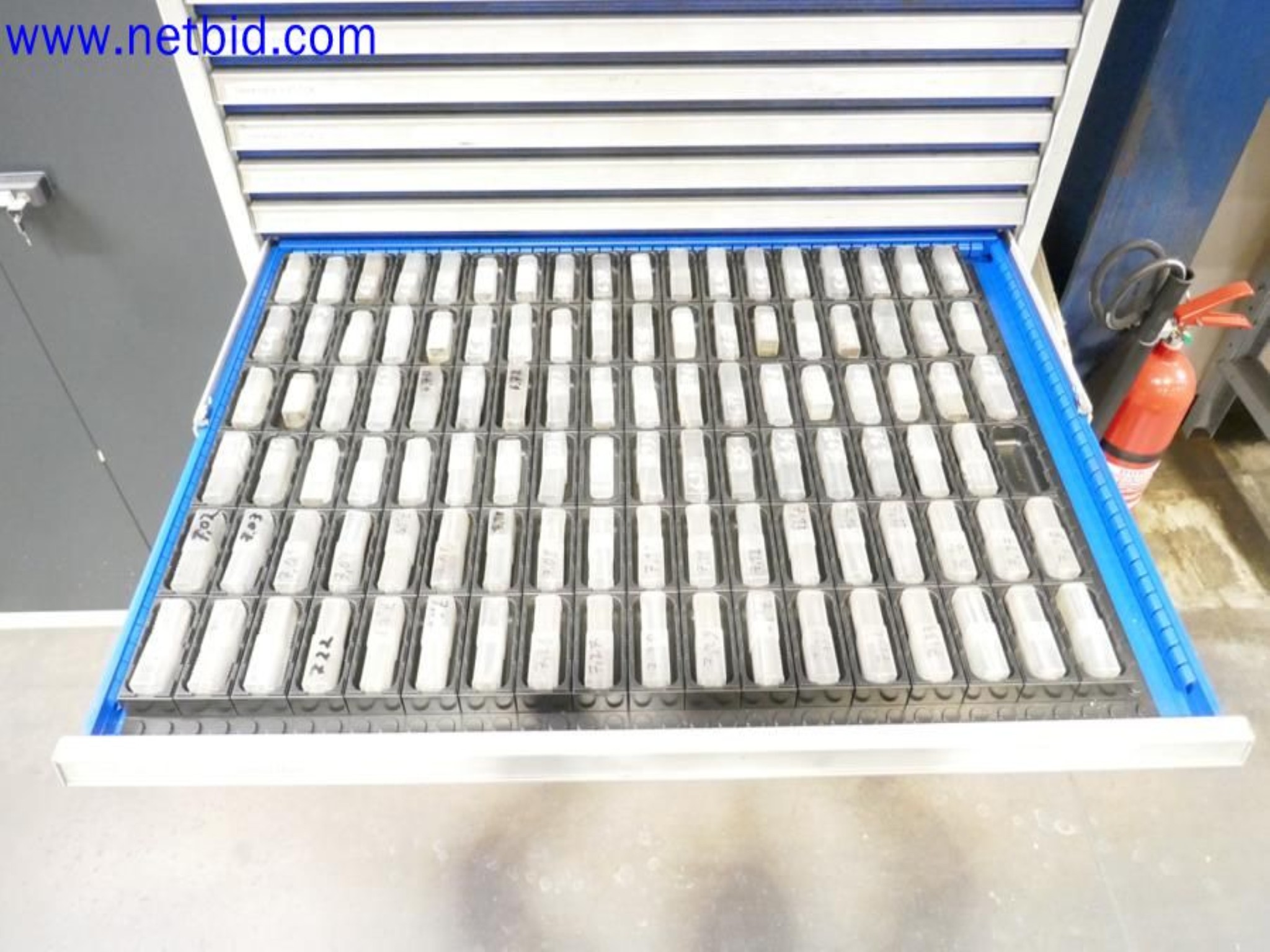 Machines from the toolmaking sector (CNC machining, grinding technology)-9