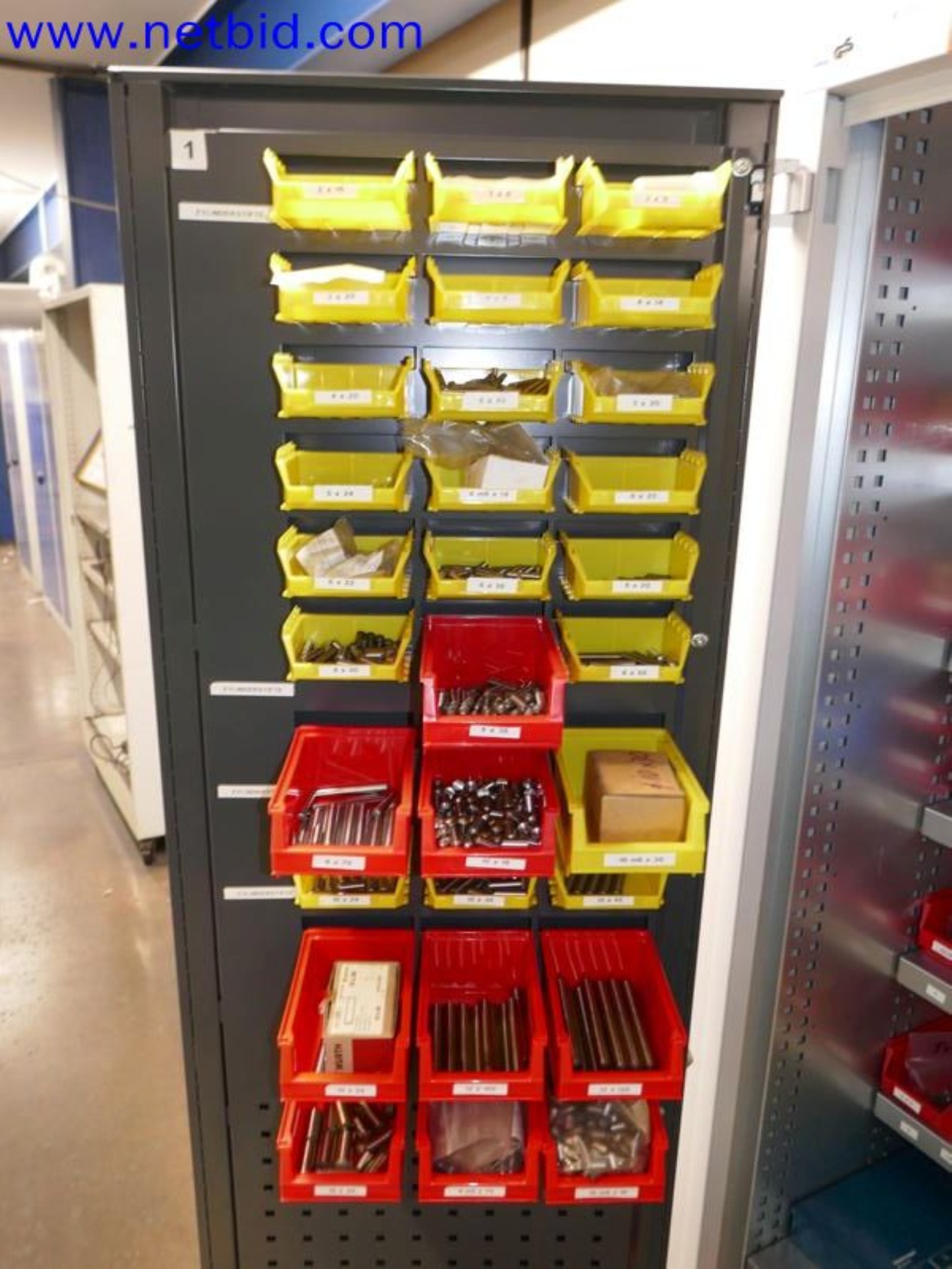 Machines from the toolmaking sector (CNC machining, grinding technology)-16