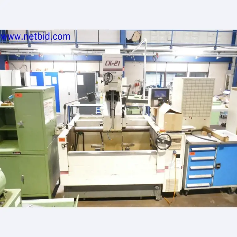 Machines from the toolmaking sector (CNC machining, grinding technology)-20