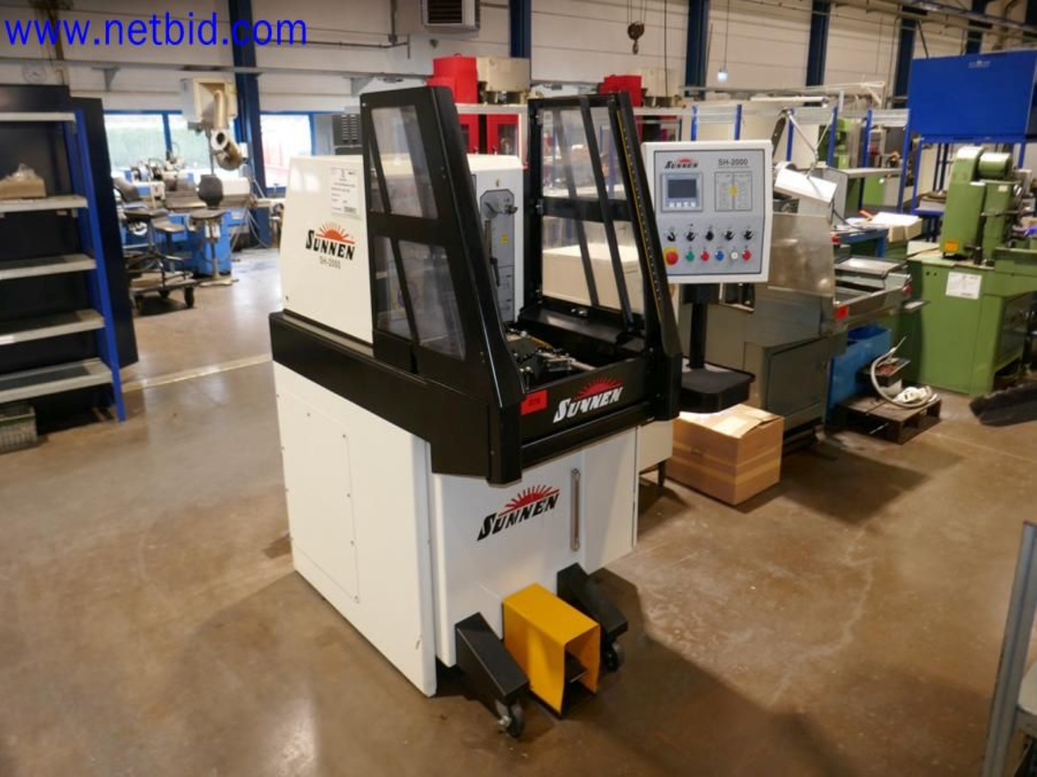 Machines from the toolmaking sector (CNC machining, grinding technology)-1