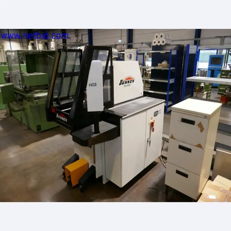 Machines from the toolmaking sector (CNC machining, grinding technology)-4