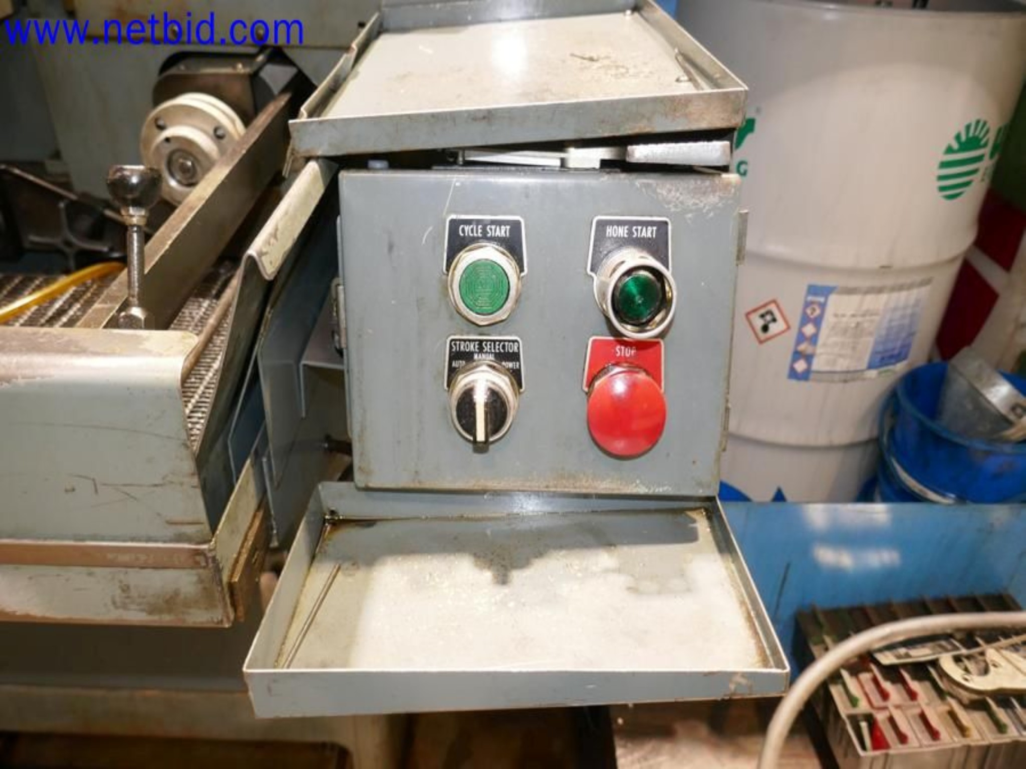 Machines from the toolmaking sector (CNC machining, grinding technology)-5