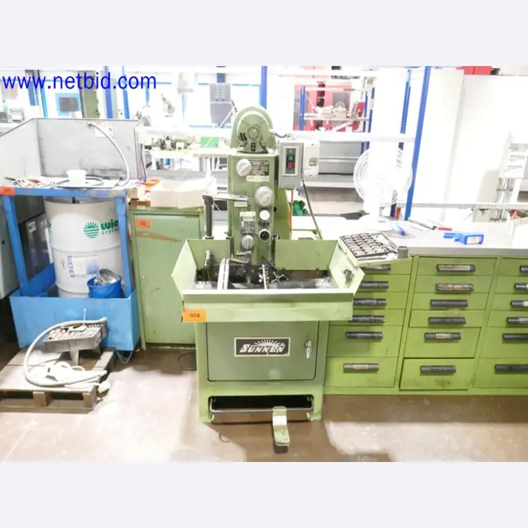 Machines from the toolmaking sector (CNC machining, grinding technology)-1