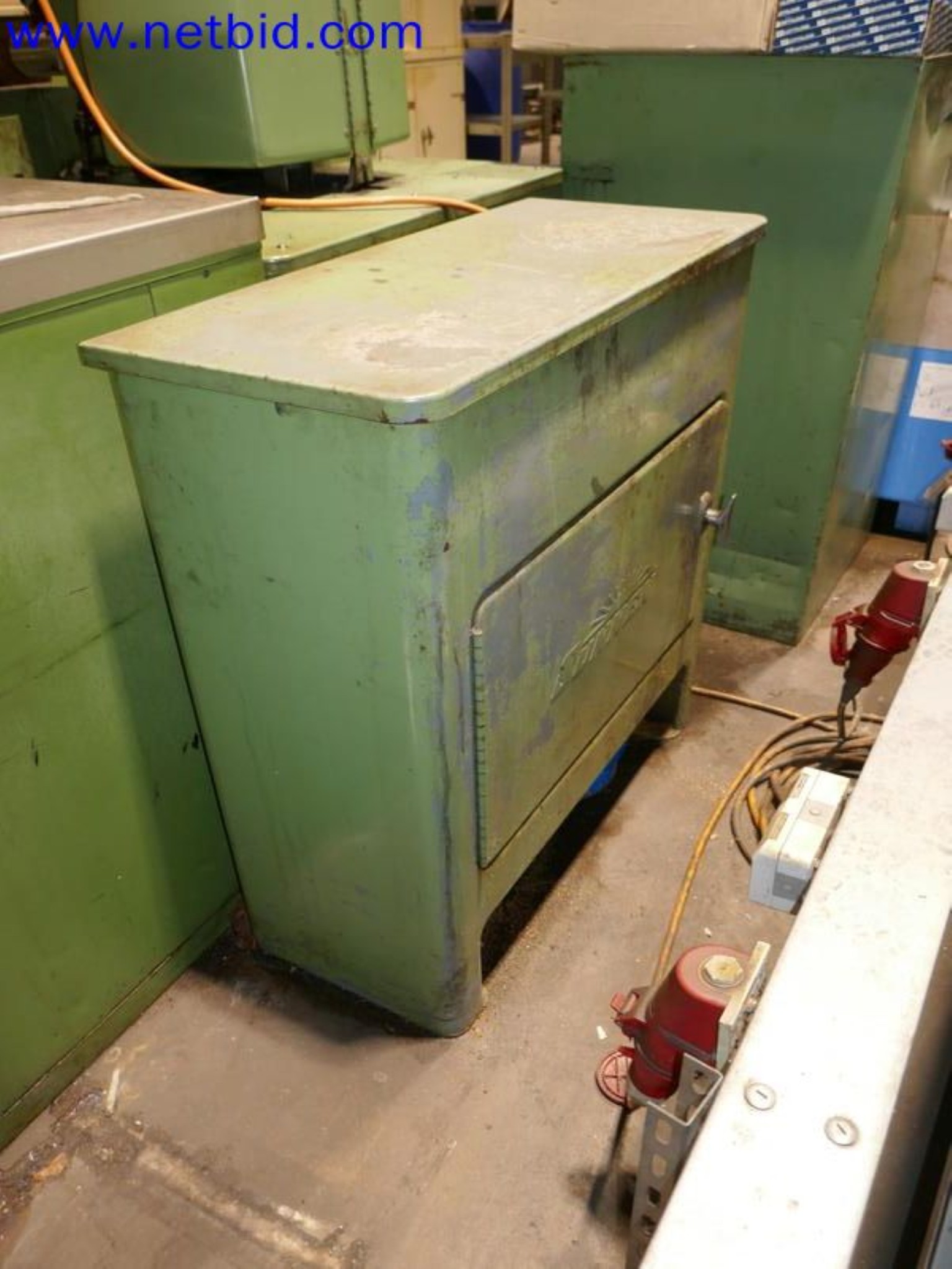 Machines from the toolmaking sector (CNC machining, grinding technology)-8