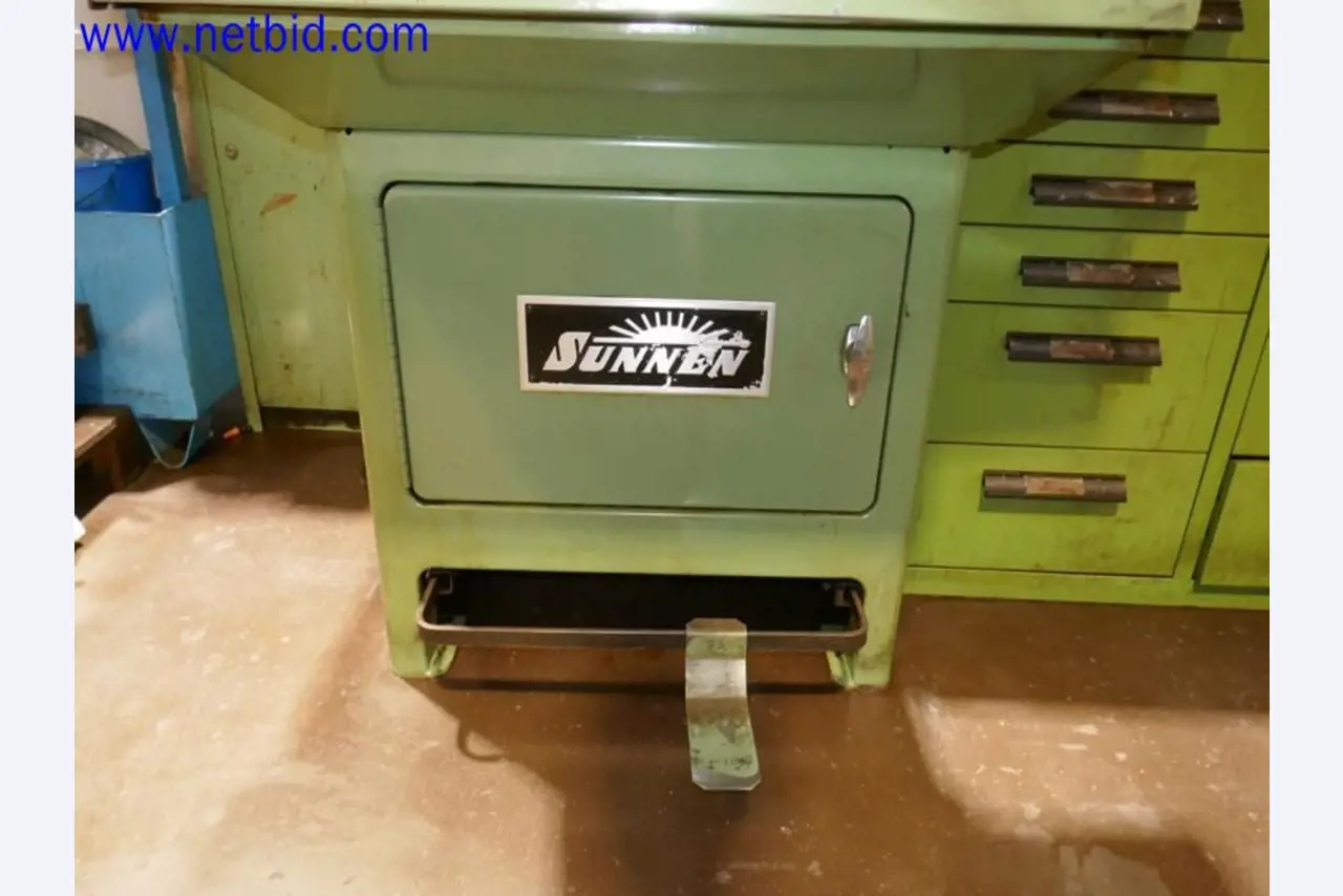 Machines from the toolmaking sector (CNC machining, grinding technology)-9