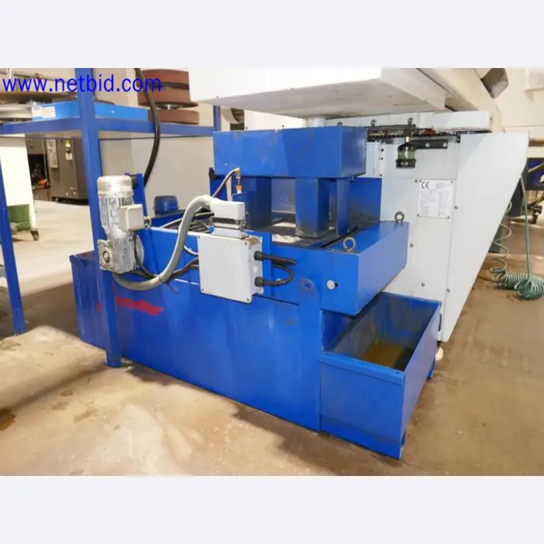 Machines from the toolmaking sector (CNC machining, grinding technology)-10