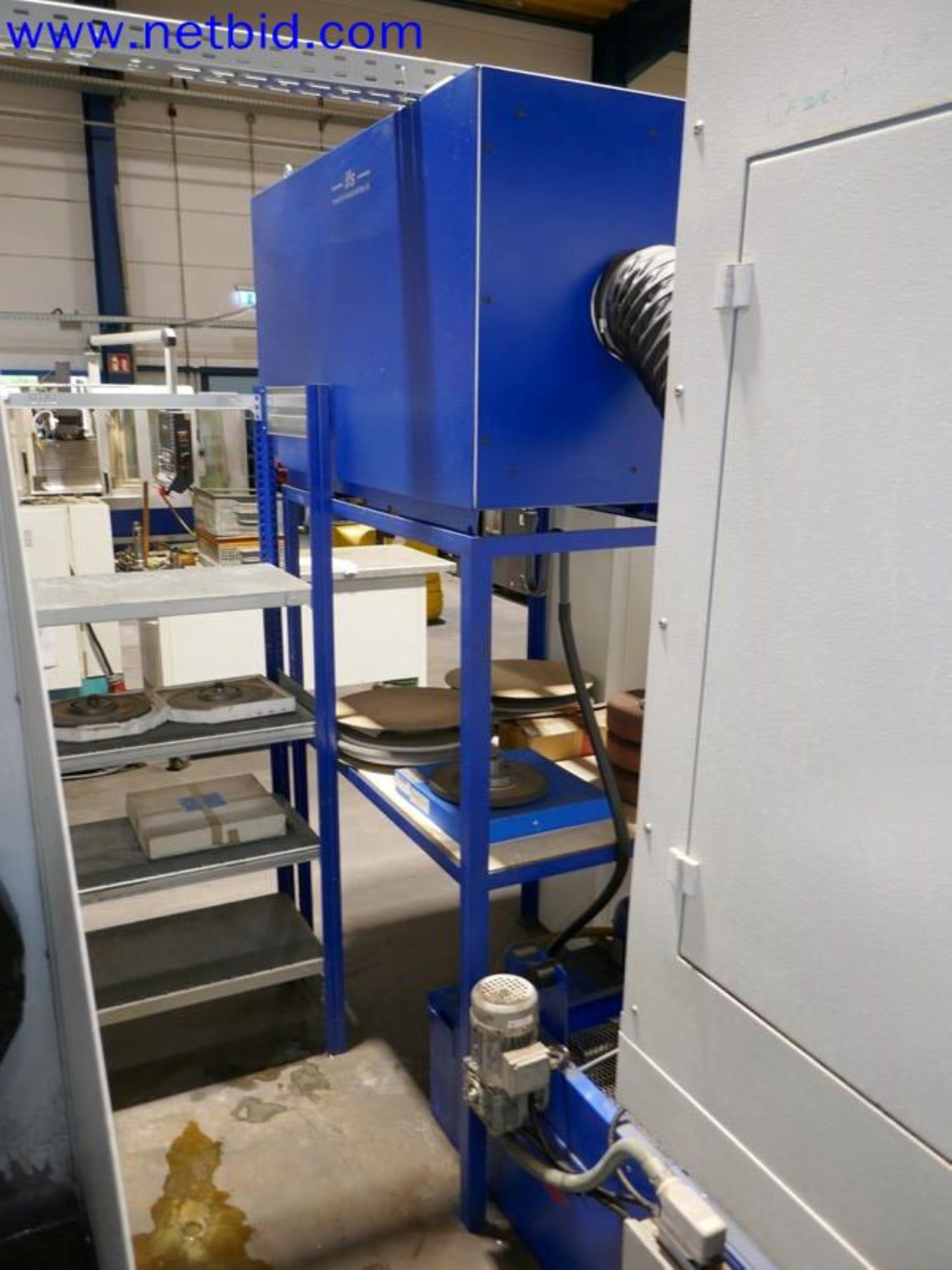 Machines from the toolmaking sector (CNC machining, grinding technology)-11