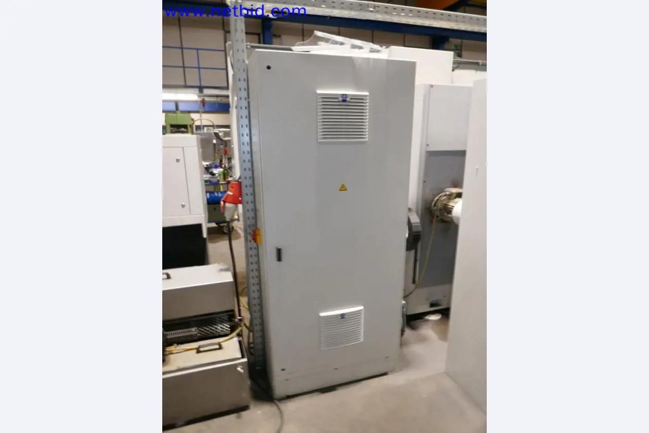 Machines from the toolmaking sector (CNC machining, grinding technology)-13