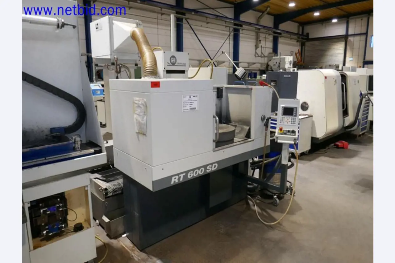 Machines from the toolmaking sector (CNC machining, grinding technology)-13