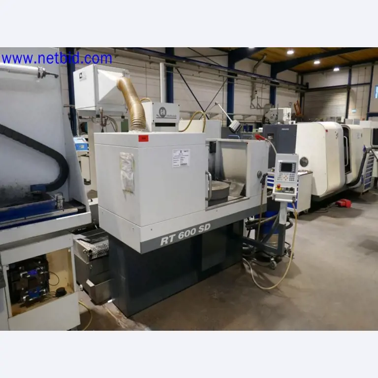 Machines from the toolmaking sector (CNC machining, grinding technology)-13