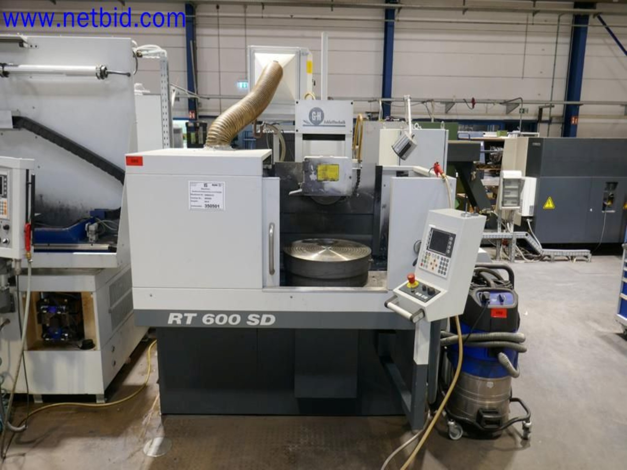 Machines from the toolmaking sector (CNC machining, grinding technology)-1