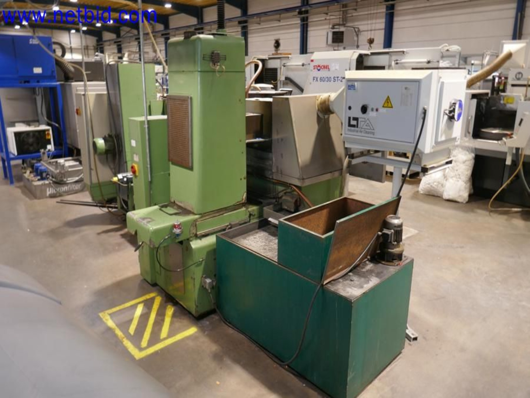 Machines from the toolmaking sector (CNC machining, grinding technology)-4