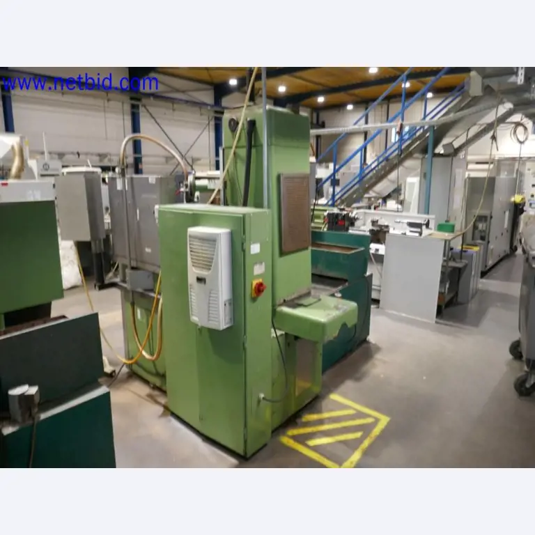 Machines from the toolmaking sector (CNC machining, grinding technology)-5